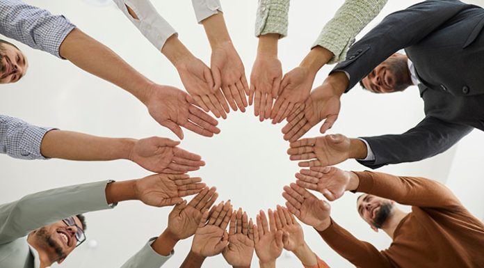 شرکای قدرتمند: پذیرش مسئولیت اجتماعی برای آینده ای روشن تر شرکای قدرتمند: پذیرش مسئولیت اجتماعی برای آینده ای روشن تر