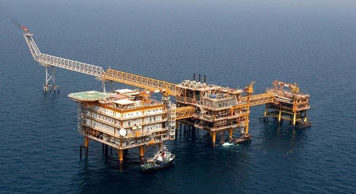 قرارداد اجرای ۸ طرح در میدانهای مشترک نفتی و گازی به ارزش ۱۴ میلیارد دلار قرارداد اجرای ۸ طرح در میدانهای مشترک نفتی و گازی به ارزش ۱۴ میلیارد دلار