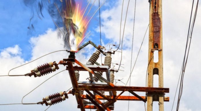 جهان با مشکل برق چه می کند جهان با مشکل برق چه می کند