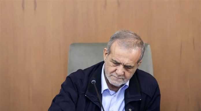 ابلاغ «سند ملی توسعه صنایع دستی کشور» توسط رئیس جمهور برای اجرا ابلاغ «سند ملی توسعه صنایع دستی کشور» توسط رئیس جمهور برای اجرا