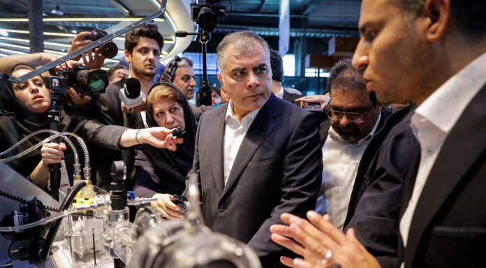 امسال در صنعت نفت ده میلیارد دلار سرمایهگذاری میشود افتتاحیه بیست و نهمین نمایشگاه نفت، گاز، پالایش و پتروشیمی