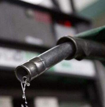 بنزین با ۳ نرخ؛ پایان کارتهای اجارهای و قاچاق پنهان بنزین با ۳ نرخ؛ پایان کارتهای اجارهای و قاچاق پنهان