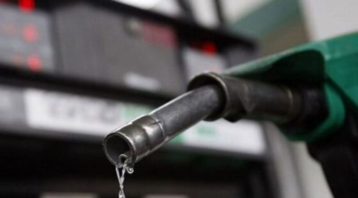 بنزین با ۳ نرخ؛ پایان کارتهای اجارهای و قاچاق پنهان بنزین با ۳ نرخ؛ پایان کارتهای اجارهای و قاچاق پنهان